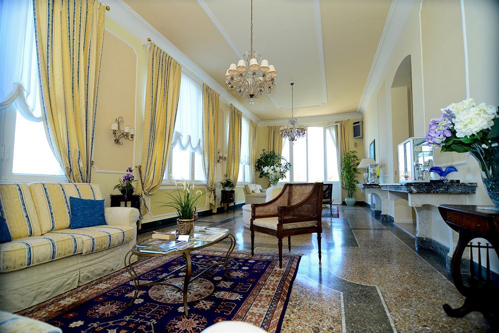 Villa Parisi Grand Hotel カスティリョンチェッロ エクステリア 写真