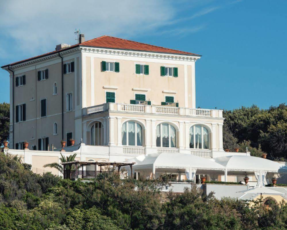 Villa Parisi Grand Hotel カスティリョンチェッロ エクステリア 写真